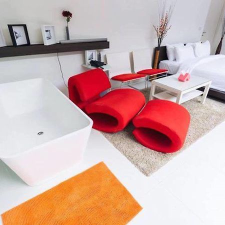 Q Residences Bang Kruai Bagian luar foto