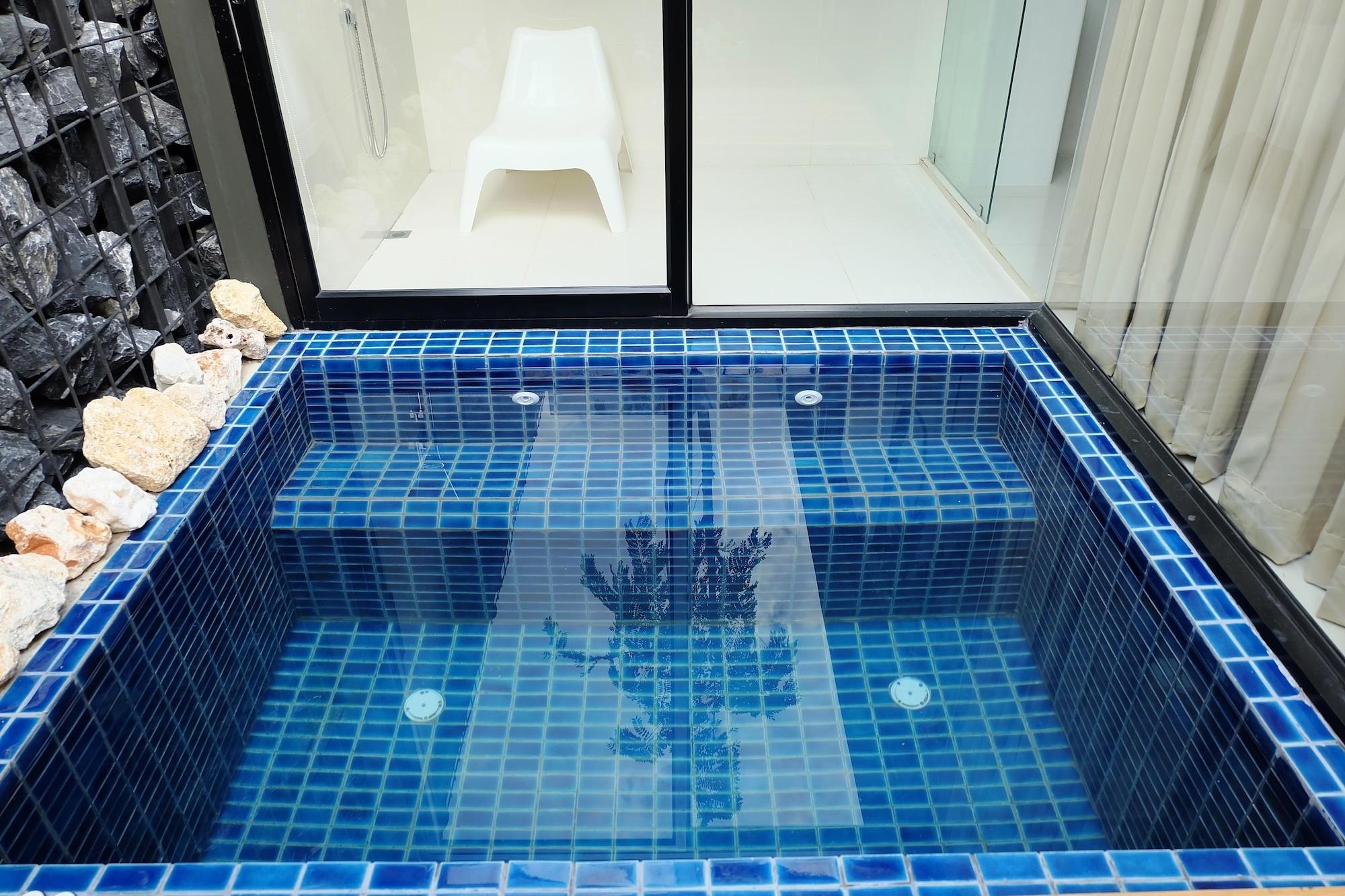 Q Residences Bang Kruai Bagian luar foto