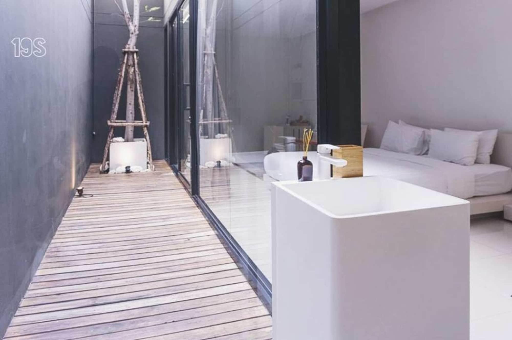Q Residences Bang Kruai Bagian luar foto