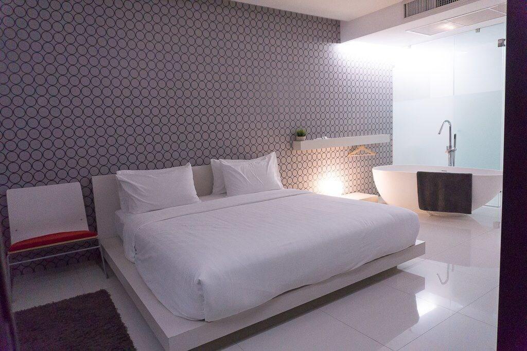 Q Residences Bang Kruai Bagian luar foto